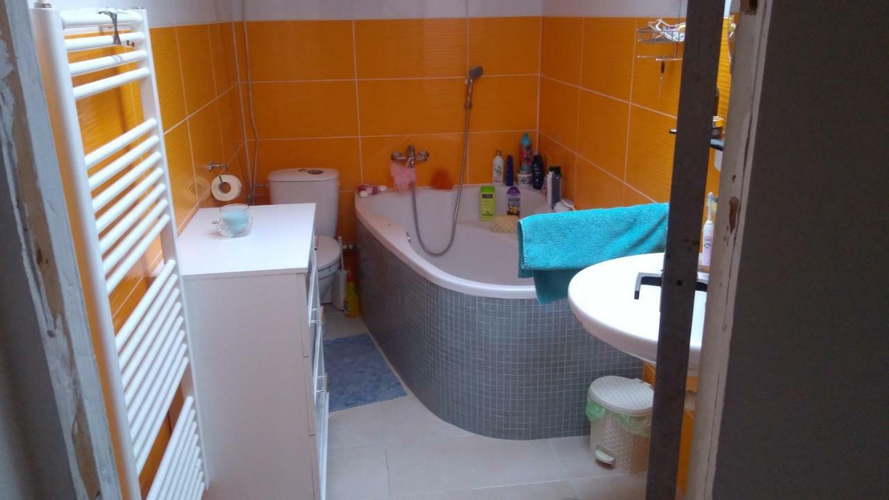 U Babicky A Jeji Psi Smecky Guest House Weselitschko Eksteriør bilde